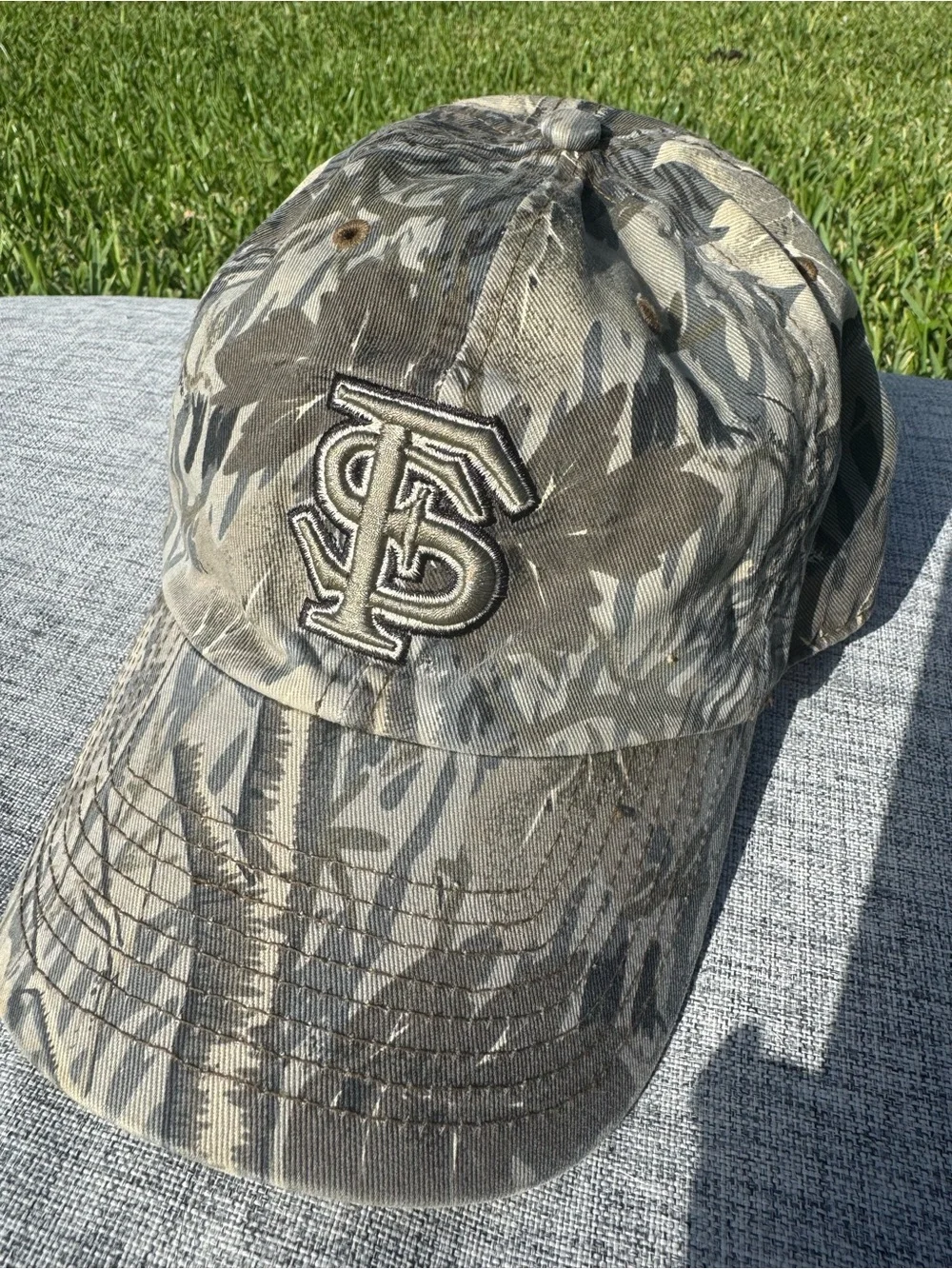 Vintage Camouflage FS FLORIDA STATE Logo Baseball Cap - Men's Grey Camo Hat